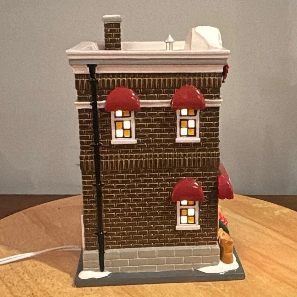 Department 56 Tom's Foods Grocery Snow Village Lighted 808947 Dept 56 Boxed RARE